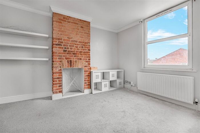 2 Bedroom Flat To Rent In Windmill Road, Croydon, CR0