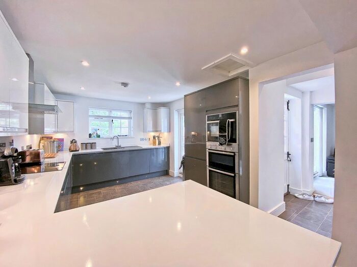 3 Bedroom Cottage To Rent In St. Johns Court, St. Johns Road, Farnborough, GU14