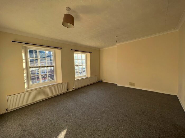 2 Bedroom Flat To Rent In Norfolk Street, King's Lynn, PE30