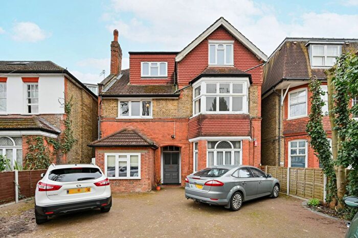 2 Bedroom Flat To Rent In Grange Road, Ealing, London, W5