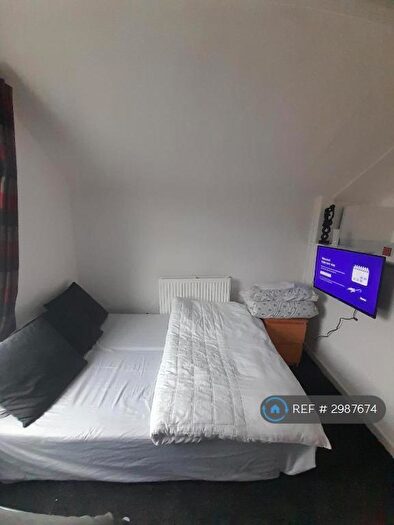 Studio To Rent In Kingsland Road, Cardiff, CF5