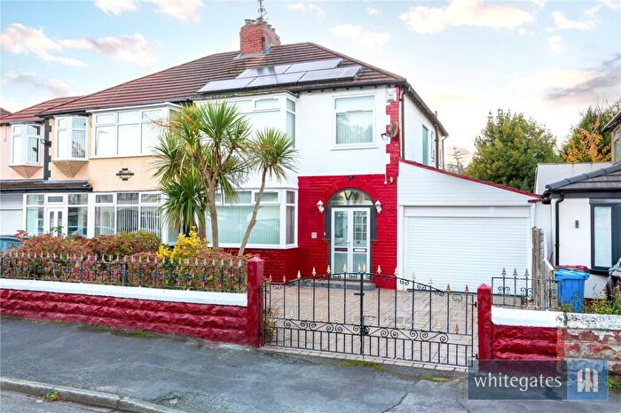 3 Bedroom Semi-Detached House For Sale In Yew Tree Road, Hunts Cross, Liverpool, Merseyside, L25