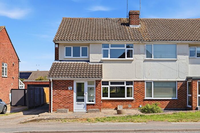 3 Bedroom Semi-Detached House For Sale In Skinners Lane, Galleywood, Chelmsford, CM2