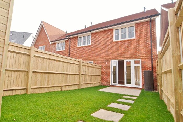 2 Bedroom End Of Terrace House To Rent In Longhurst Avenue, Highwood, Horsham, RH12
