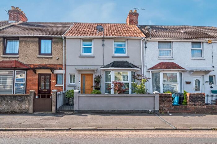 3 Bedroom Terraced House For Sale In Swindon, Wiltshire, SN2
