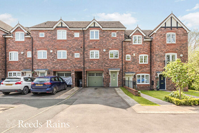 4 Bedroom Terraced House For Sale In Crompton Close, Congleton, Cheshire, CW12