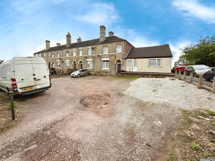 4 Bedroom End Of Terrace House For Sale In Dyke Street, Stoke-on-Trent, Staffordshire, ST1