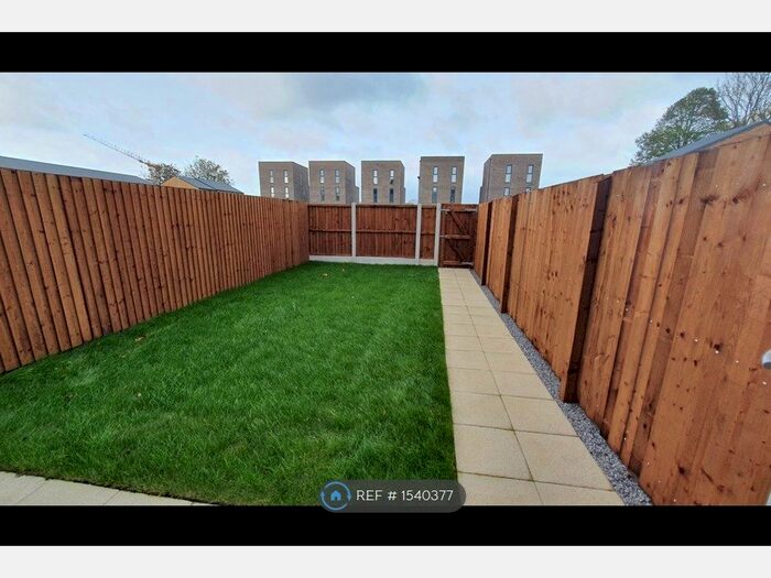 3 Bedroom Terraced House To Rent In Cromwell Road, Salford, M6