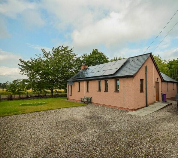 3 Bedroom Bungalow To Rent In Muirton Of Drumshade, Roundyhill, Kirriemuir, Angus, DD8