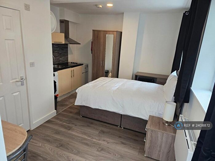 Studio To Rent In Studio, Stoke-On-Trent, ST1