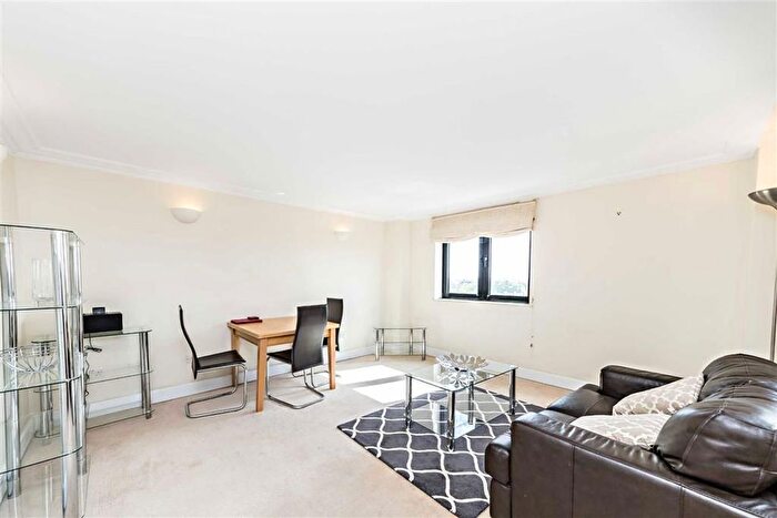 1 Bedroom Flat To Rent In Cromwell Road, South Kensington, SW7