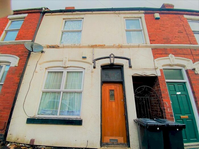 4 Bedroom Property To Rent In Edward Street, Dudley, DY1