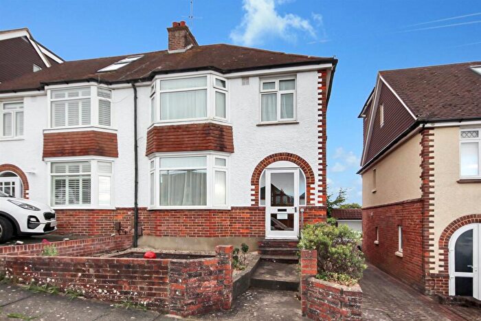 3 Bedroom Semi-Detached House For Sale In Downsview Road, Portslade, Brighton, BN41