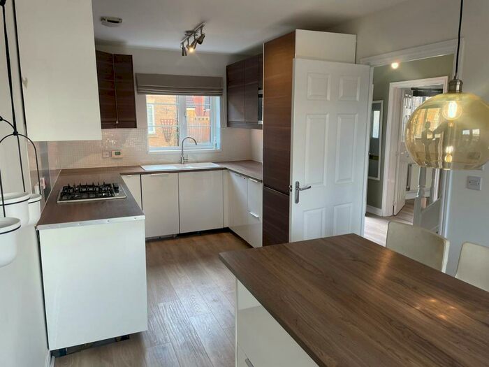 3 Bedroom Semi-Detached House To Rent In Nuthatch Road, Calne, SN11