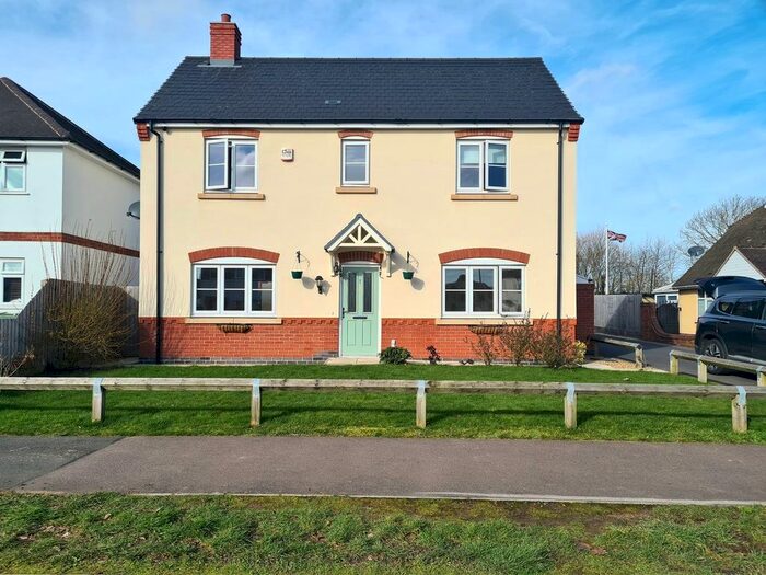 4 Bedroom Detached House To Rent In Redfern Close, Glenfield, Leicester, LE3