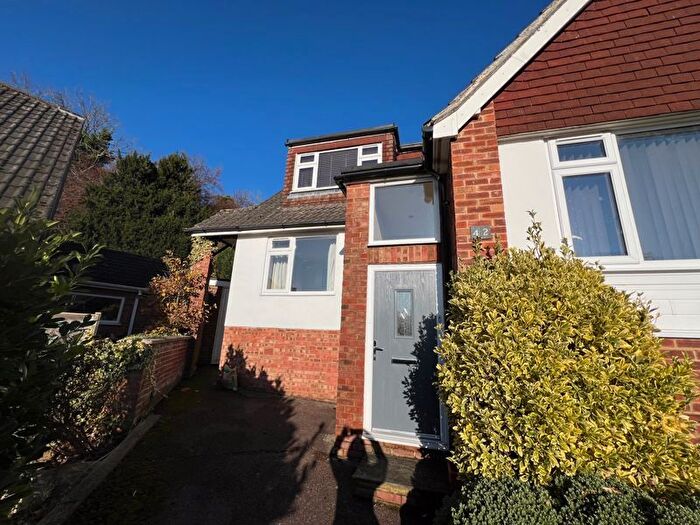 1 Bedroom Flat To Rent In Squirrel Rise, Marlow, SL7