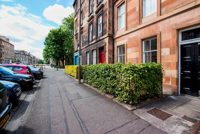 2 Bedroom Flat To Rent In East London Street, Broughton, Edinburgh, EH7