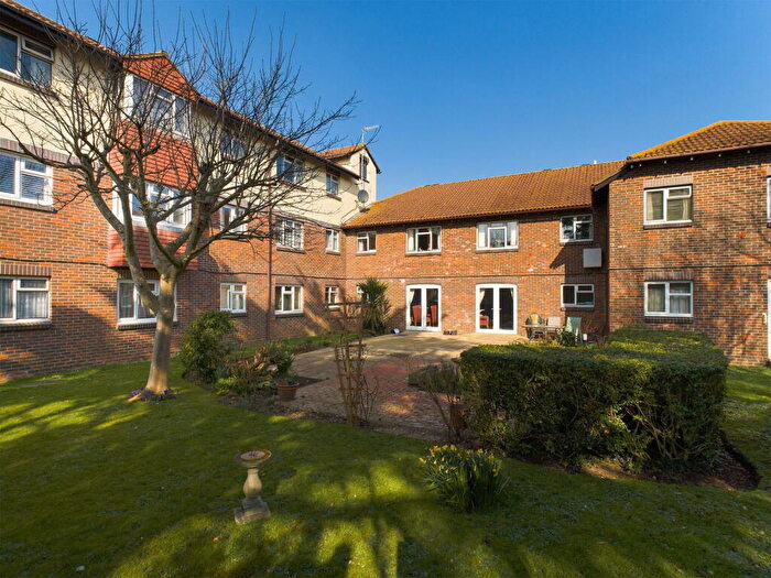 1 Bedroom Retirement Property For Sale In Freshbrook Court, Freshbrook Road, Lancing, BN15