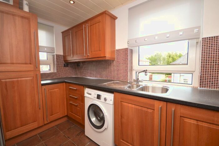 2 Bedroom Flat To Rent In Allanshaw Street, Hamilton, South Lanarkshire ML3