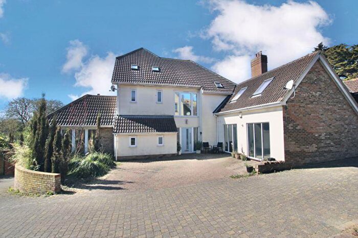 5 Bedroom Detached House For Sale In Dane Road, Margate, CT9