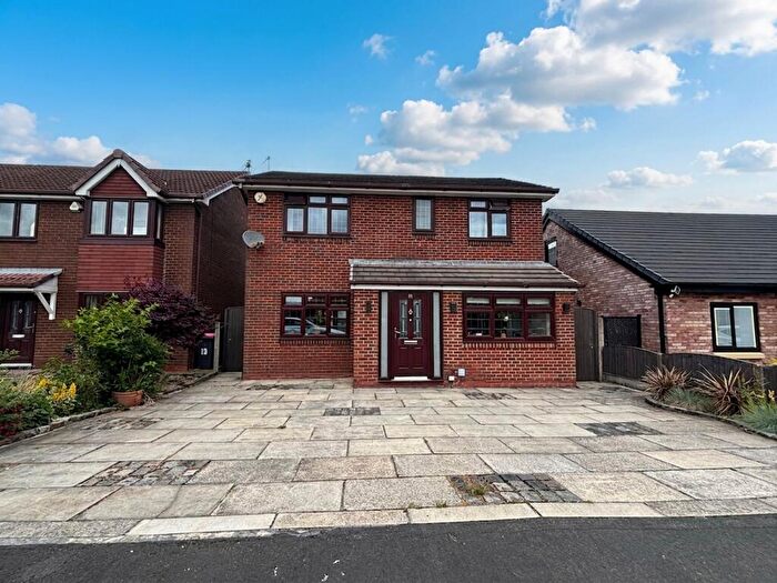 4 Bedroom Detached House For Sale In Grove Hill, Worsley, M28