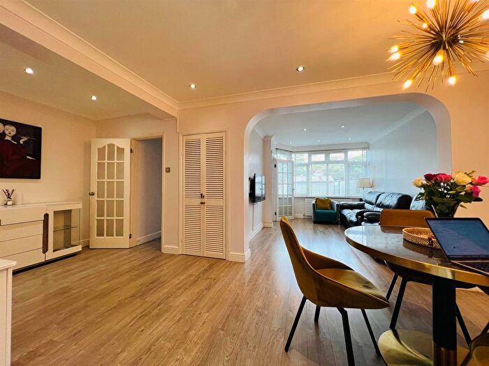 3 Bedroom Property To Rent In Uxbridge Road, Feltham, TW13