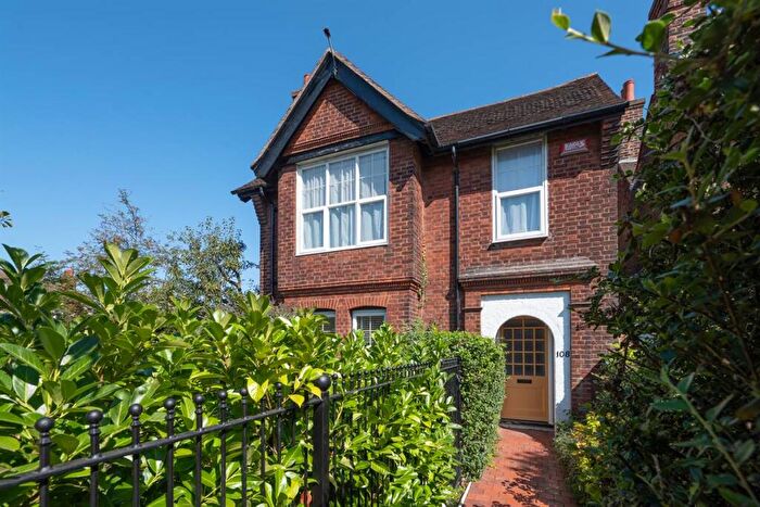 4 Bedroom Detached House For Sale In Dumpton Park Drive, Ramsgate, CT11