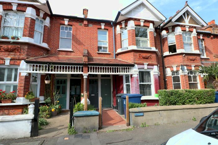 2 Bedroom Flat To Rent In Valetta Road, London, W3