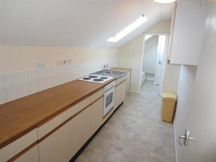 Studio To Rent In Elm Grove Southsea Hants, PO5