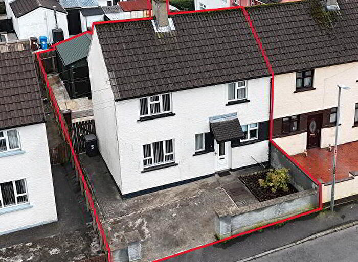 3 Bedroom Semi-Detached House For Sale In Orr Park, Newtownstewart, BT78