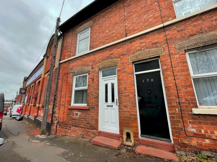 2 Bedroom House To Rent In North Gate, NG7