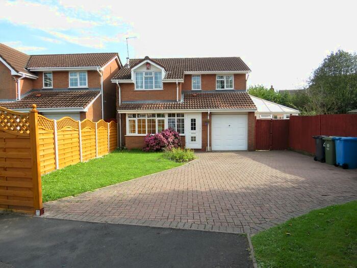 4 Bedroom Property To Rent In Dunlin Drive, Featherstone, Wolverhampton, WV10