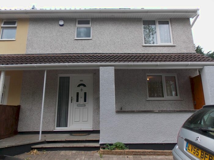 3 Bedroom Semi-Detached House To Rent In Bishport Avenue, Hartcliffe Bristol, BS13