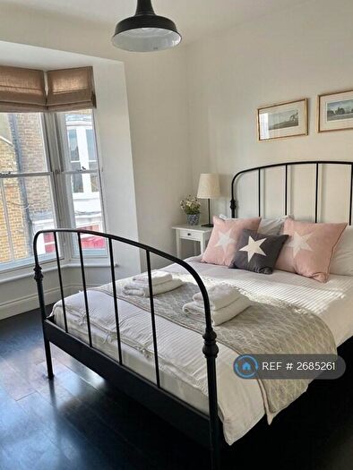 2 Bedroom Flat To Rent In Whitstable, Whitstable, CT5