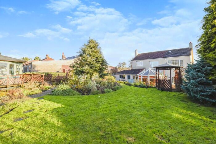 3 Bedroom Detached House For Sale In Northallerton Road, Panel Solicitor., Northallerton, DL6