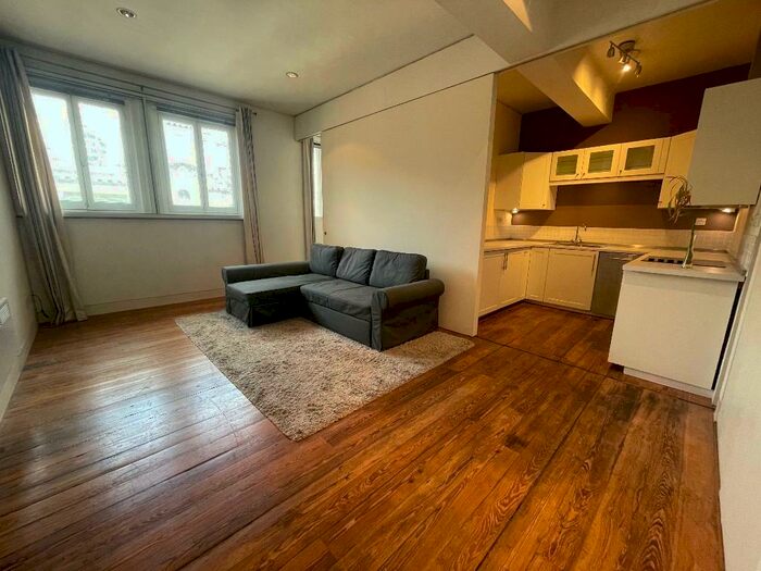 2 Bedroom Flat To Rent In Cross Street, Manchester, Manchester City Centre, M2