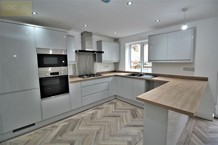 4 Bedroom Detached House To Rent In Venwood Road, Prestwich, Manchester, M25