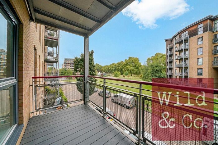 2 Bedroom Flat For Sale In Harry Zeital Way, Hackney, E5