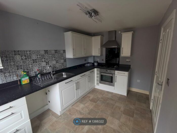 3 Bedroom Semi-Detached House To Rent In Mallard Avenue, Doncaster, DN5