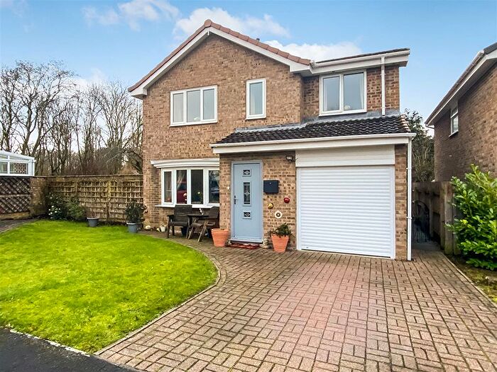 4 Bedroom Detached House For Sale In The Saddlery, Newton Aycliffe, DL5