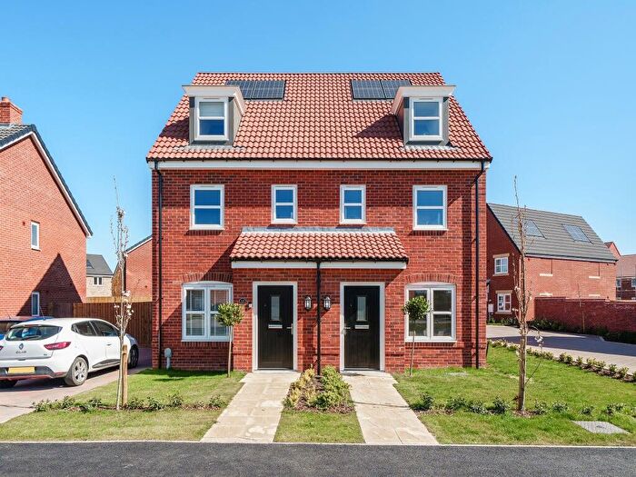 3 Bedroom Semi-Detached House For Sale In Merlin Way, Downham Market, PE38