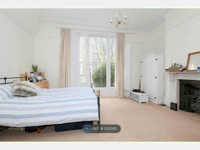 1 Bedroom Flat To Rent In Oakley Road, Islington, London, N1