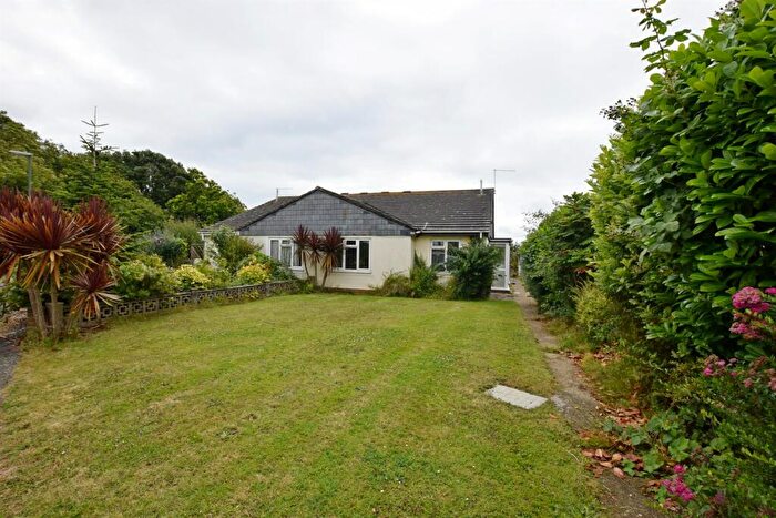 3 Bedroom Bungalow To Rent In The Whapple, Littlehampton, BN17