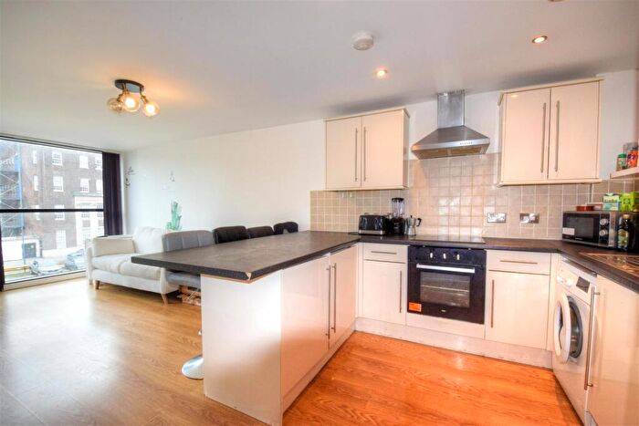 2 Bedroom Apartment To Rent In Pall Mall, Liverpool, L3