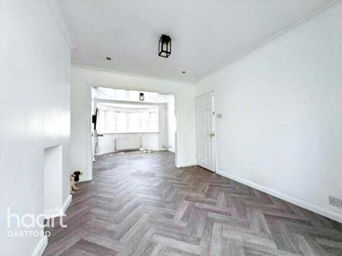 3 Bedroom Terraced House To Rent In Eversley Avenue, Bexleyheath, DA7