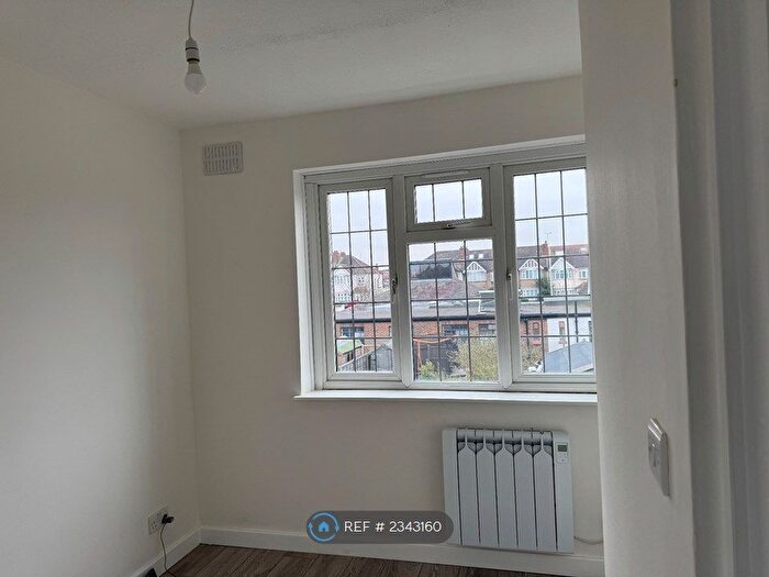 1 Bedroom Maisonette To Rent In Seaton Gardens, Ruislip, HA4