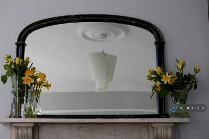 3 Bedroom Maisonette To Rent In The Grove, London, N4