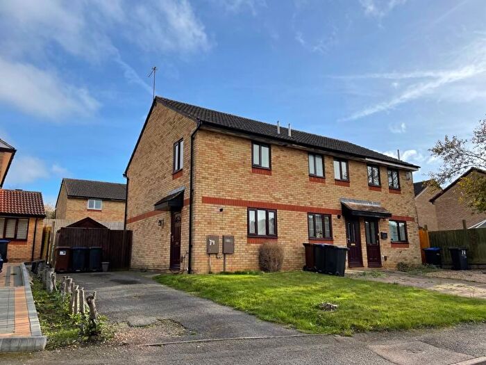 2 Bedroom Semi-Detached House To Rent In , South Copse, East Hunbsury, NN4