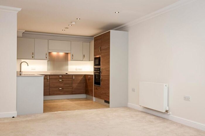 2 Bedroom Flat To Rent In Castle View Retirement Village, Helston Lane, SL4