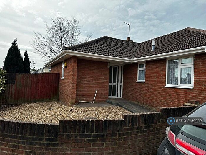 3 Bedroom Bungalow To Rent In Maureen Close, Poole, BH12